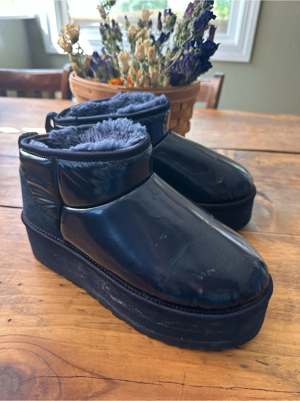 UGG Navy Platform Mini Size 8